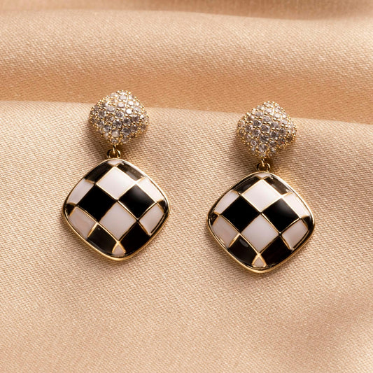 Checkered Dangle Earrings - saltycandy