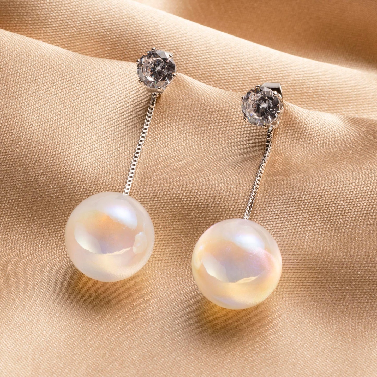 Elegant Pearl Drop Earrings - saltycandy